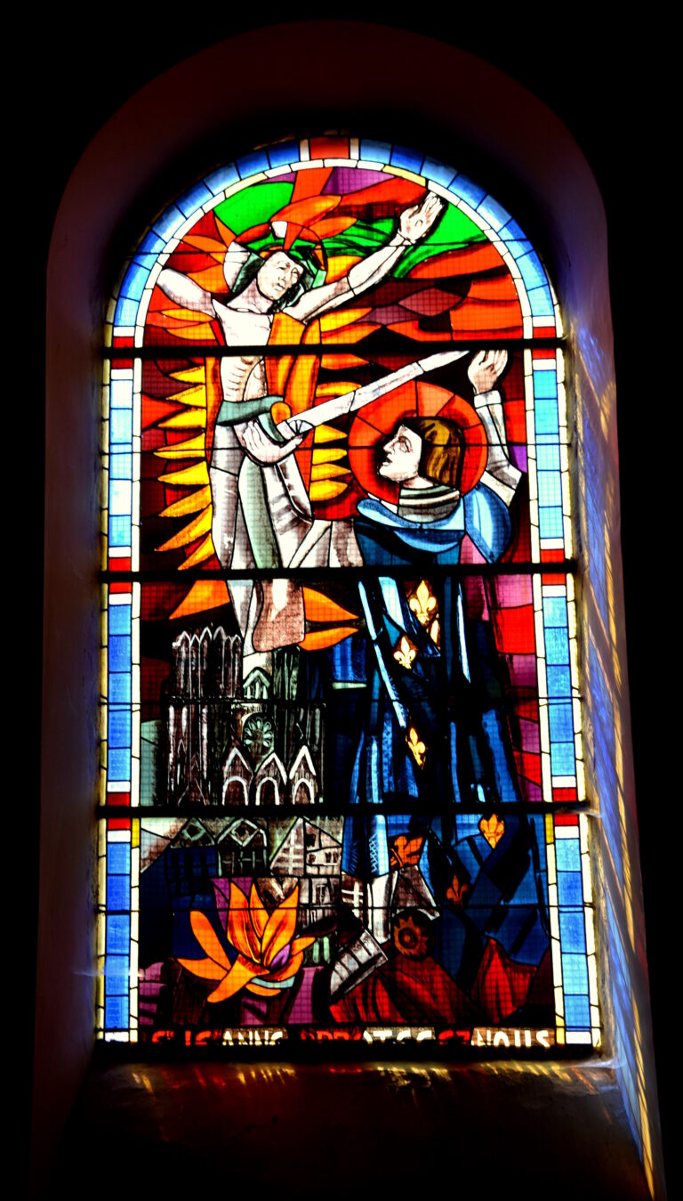 Saint Louis avec le Christ en croix